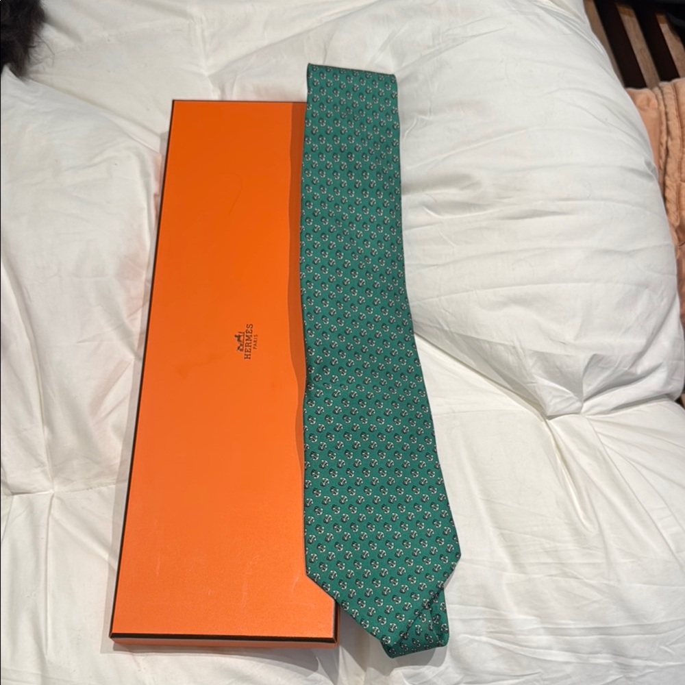 Green Silk Geometric Tie